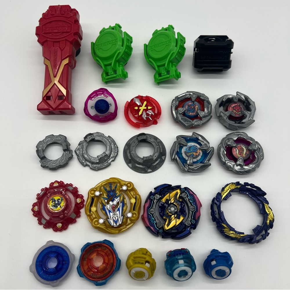 Beyblade 22 Piece Parts Lot, Mammoth, Dran Dagger, Viper‎ Tail, Dran Sword